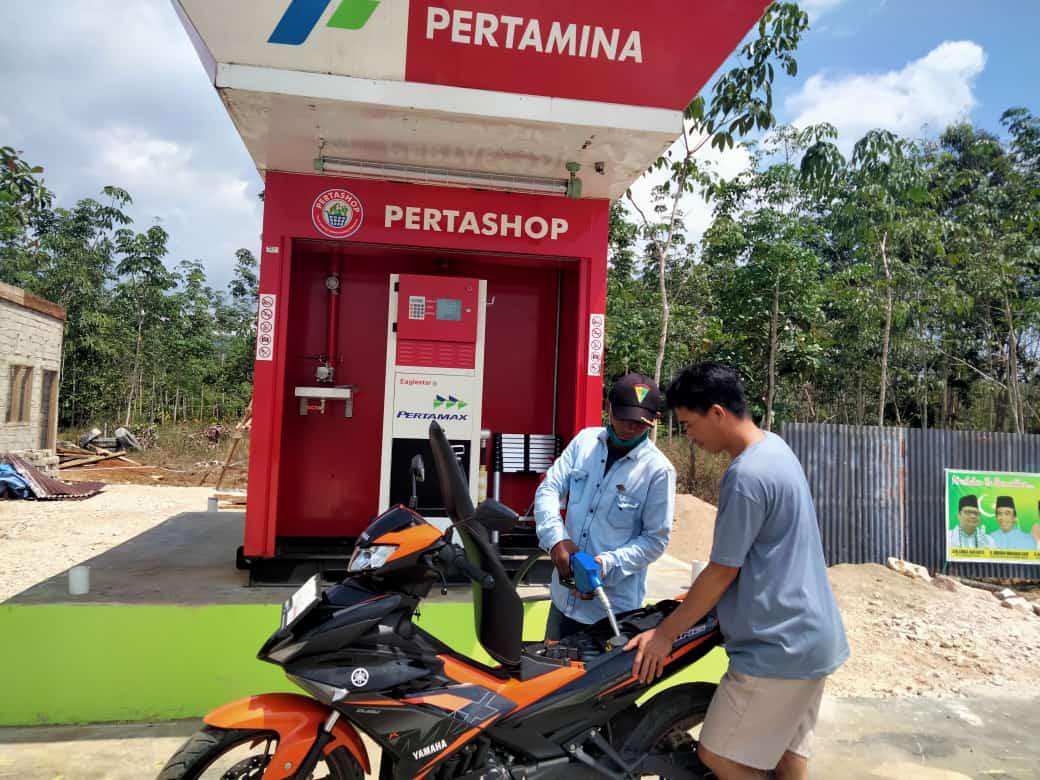 Kabar Baik, Penjualan Pertashop Desa Poona Resmi Dibuka