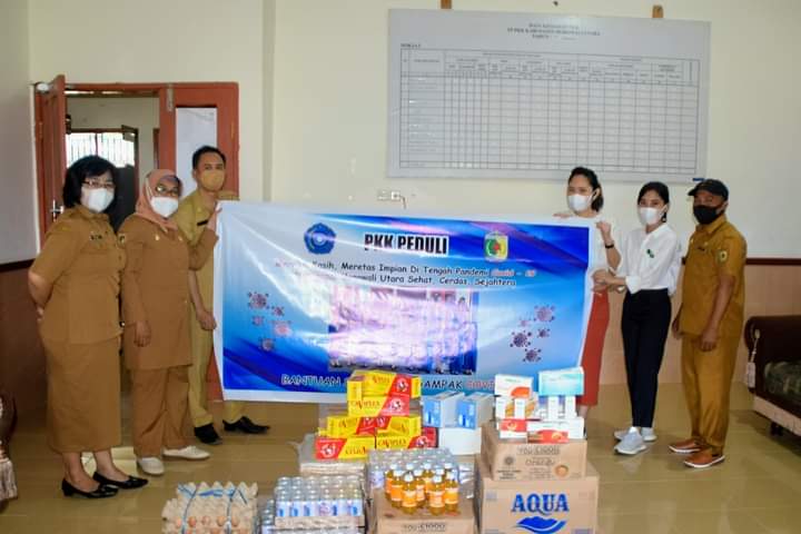 PKK Morut Kumpulkan Bantuan Untuk Nakes dan Pasien Covid-19 Isoman
