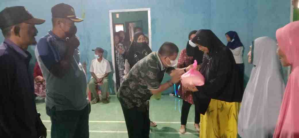 Reses Muh. Safri, Beri Bantuan dan Mendengar Aspirasi Lansia serta Para Janda