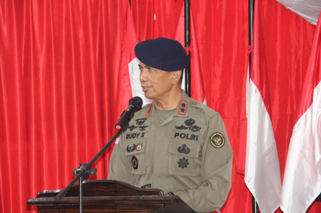 Beri Semangat Satgas Madago Raya, Kapolda Sulteng: “Tidak mudah tetapi bukan tidak mungkin”