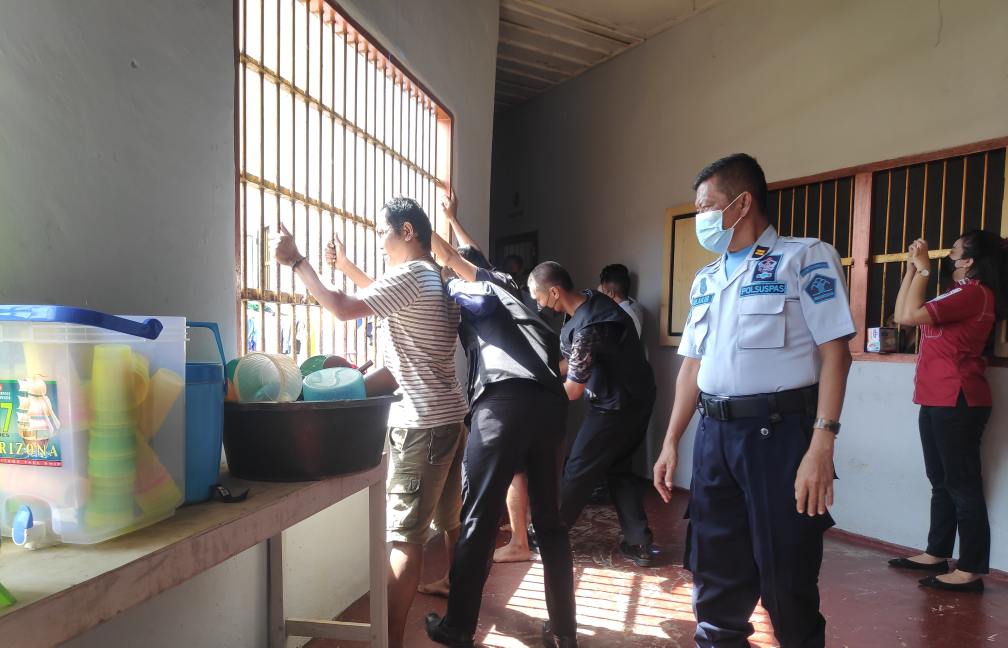 Tim Gabungan Lakukan Pemeriksaan di Lapas Kolonodale, Ini Hasilnya.